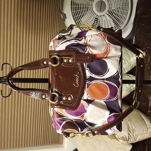 Coach Ashley satchel.    G1271-F20034 Satchel/Vintage